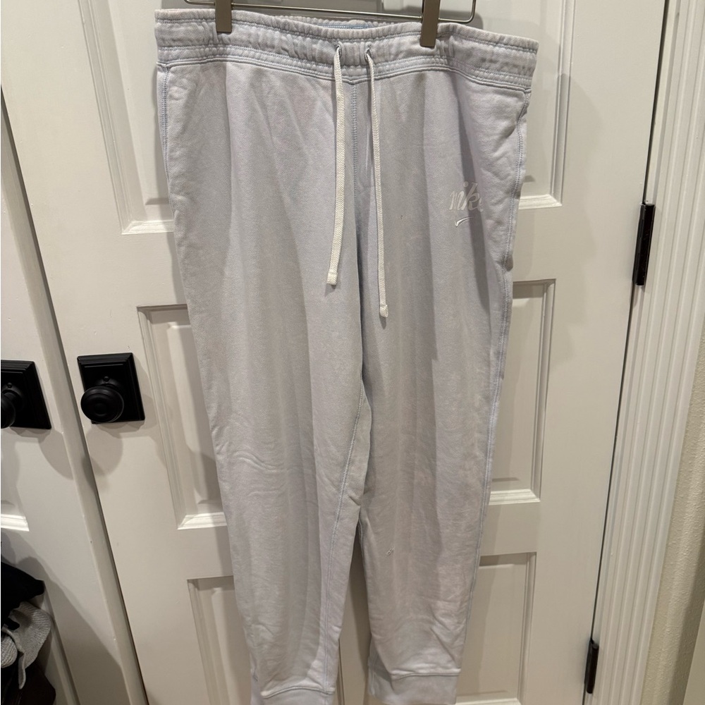 Nike Men's Light Gray Sweatpants